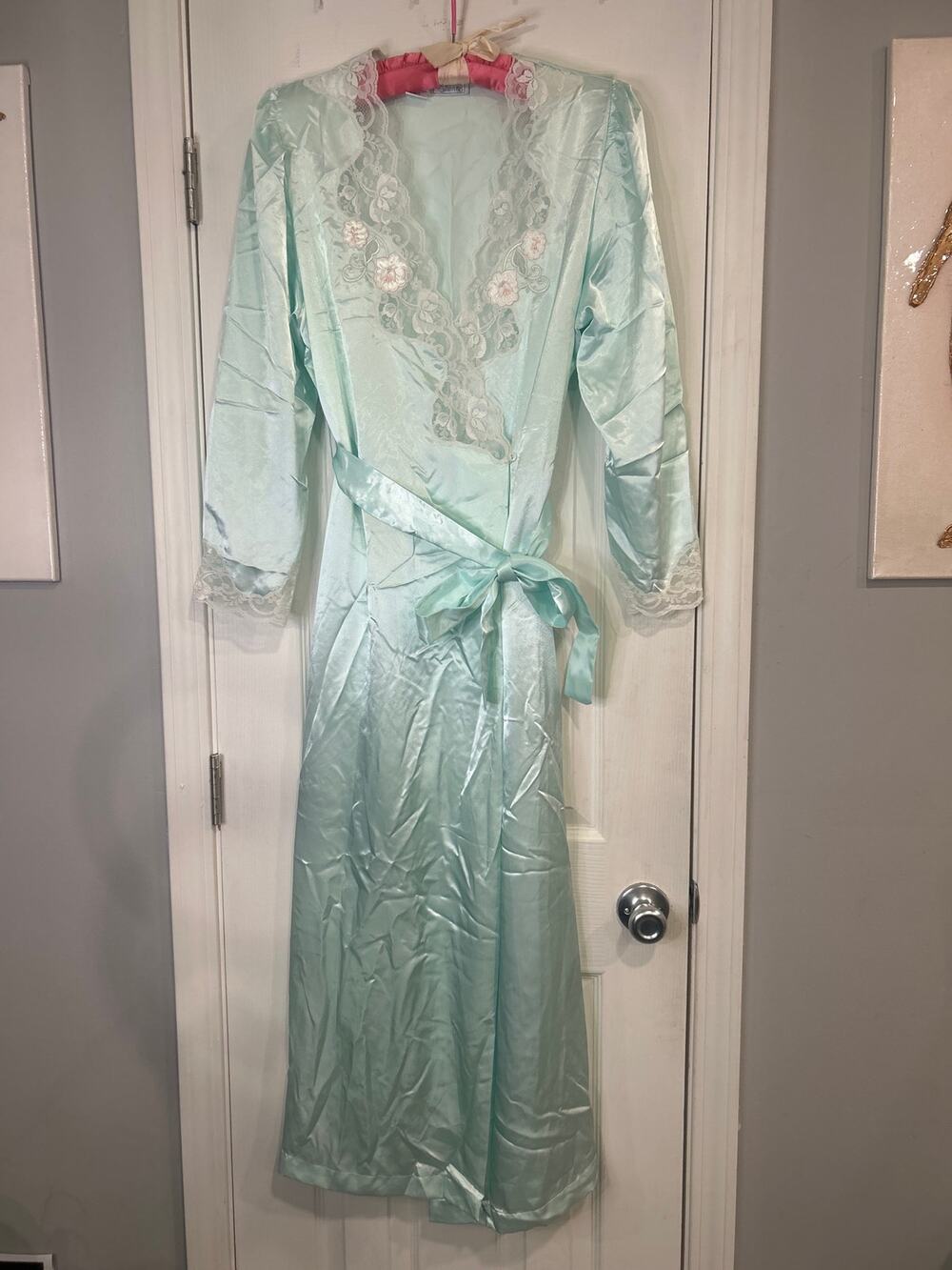 Vintage Etienne Mint Green Satin Maxi Wrap Robe Lace Floral Applique M EUC